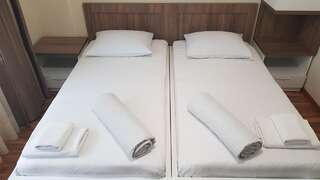 Отель Отель Капитан Гонио Стандартный двухместный номер с 2 двуспальными кроватями-3