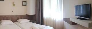 Отель Отель Капитан Гонио Стандартный двухместный номер с 2 двуспальными кроватями-14